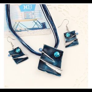 💙Blue Set Square Pendant and Earrings 💙
